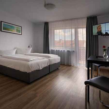 Hotel Gasthof Metzgerei Lamm - Benedikt Rueckel Geiselwind Ngoại thất bức ảnh