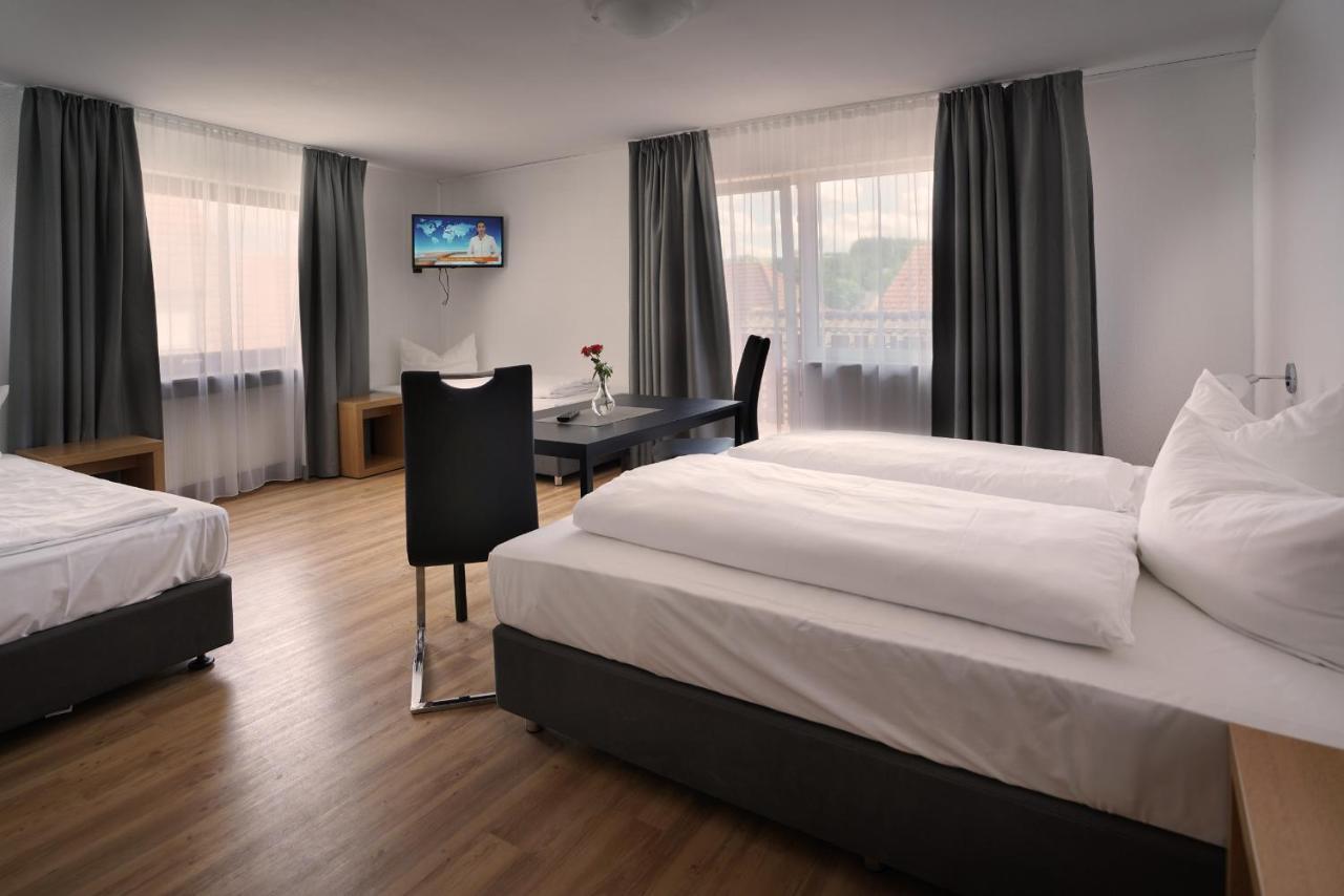 Hotel Gasthof Metzgerei Lamm - Benedikt Rueckel Geiselwind Ngoại thất bức ảnh