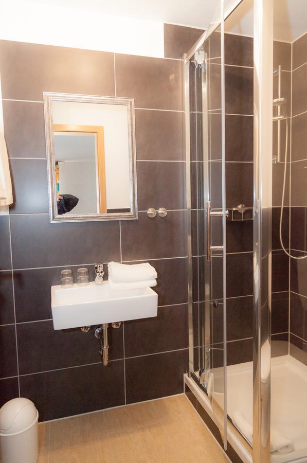 Hotel Gasthof Metzgerei Lamm - Benedikt Rueckel Geiselwind Ngoại thất bức ảnh